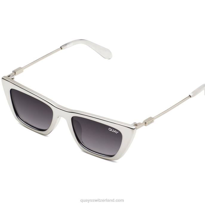 Quays Switzerland - die kween 00HB626 Silber/RauchQuay